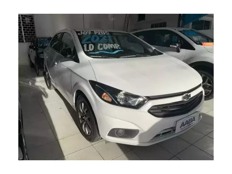 Chevrolet Onix Branco 1