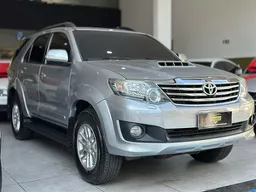 Toyota Hilux SW4