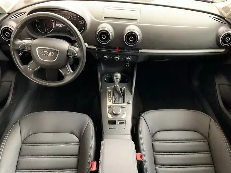 Audi A3 Cinza 2