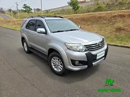 Toyota Hilux SW4