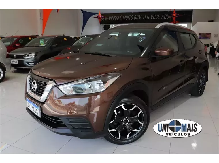 Nissan Kicks Marrom 5