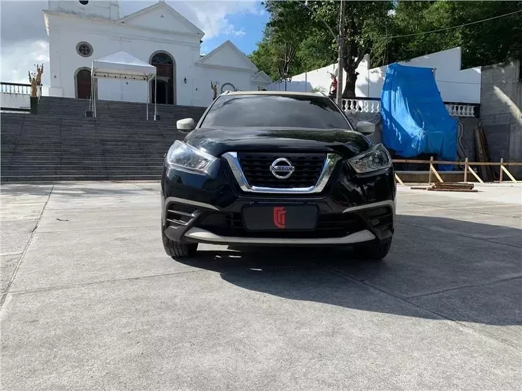 Nissan Kicks Preto 4