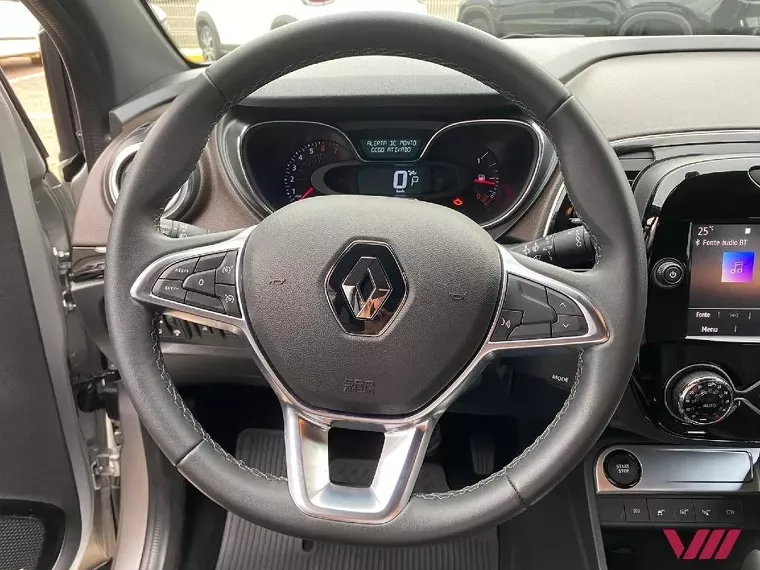 Renault Captur Prata 4