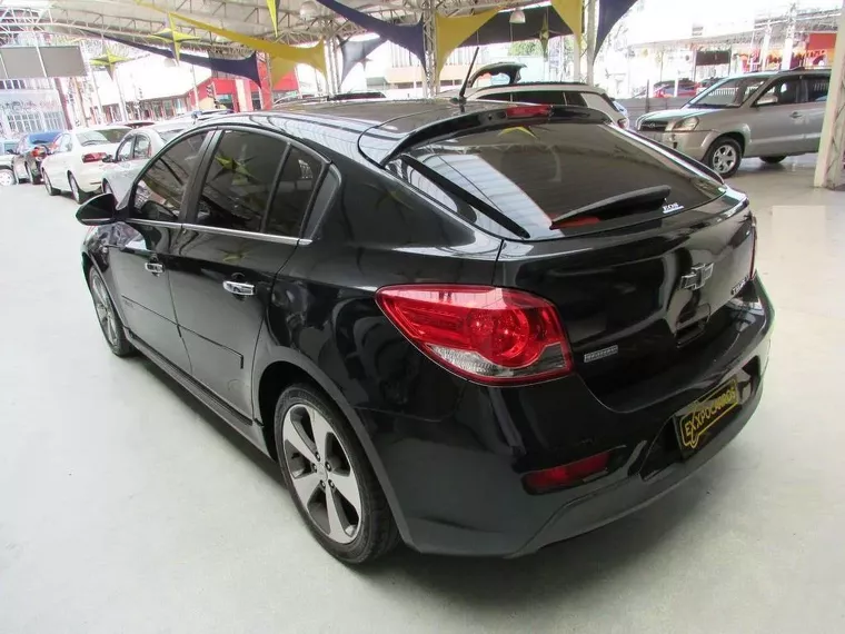 Chevrolet Cruze Preto 4