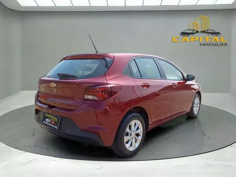 Chevrolet Onix Vermelho 11