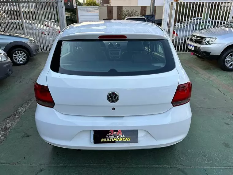 Volkswagen Gol Branco 2