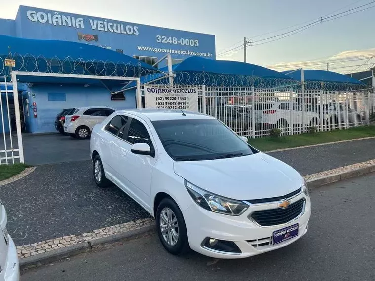 Chevrolet Cobalt Branco 4