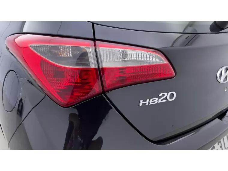 Hyundai HB20 Preto 10