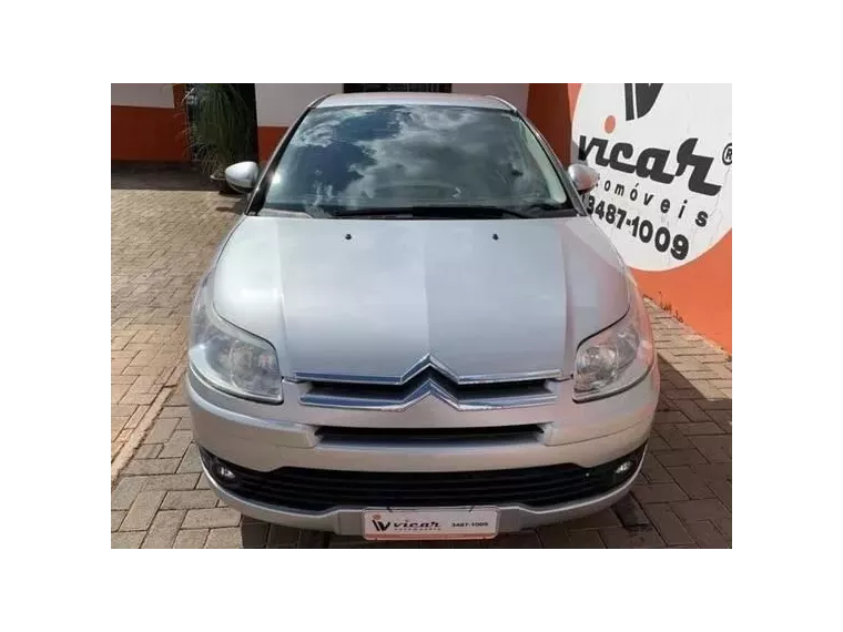 Citroën C4 Prata 4