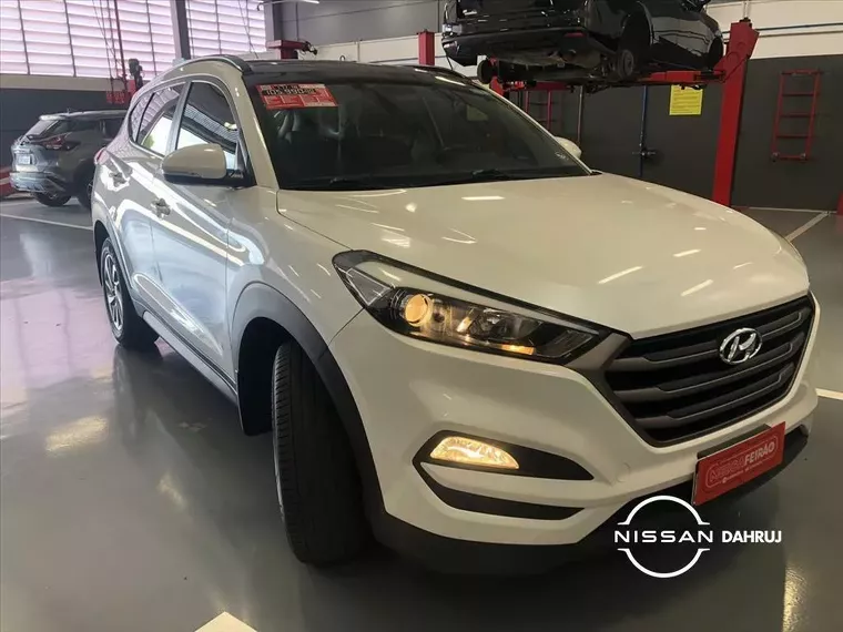 Hyundai Tucson Branco 8