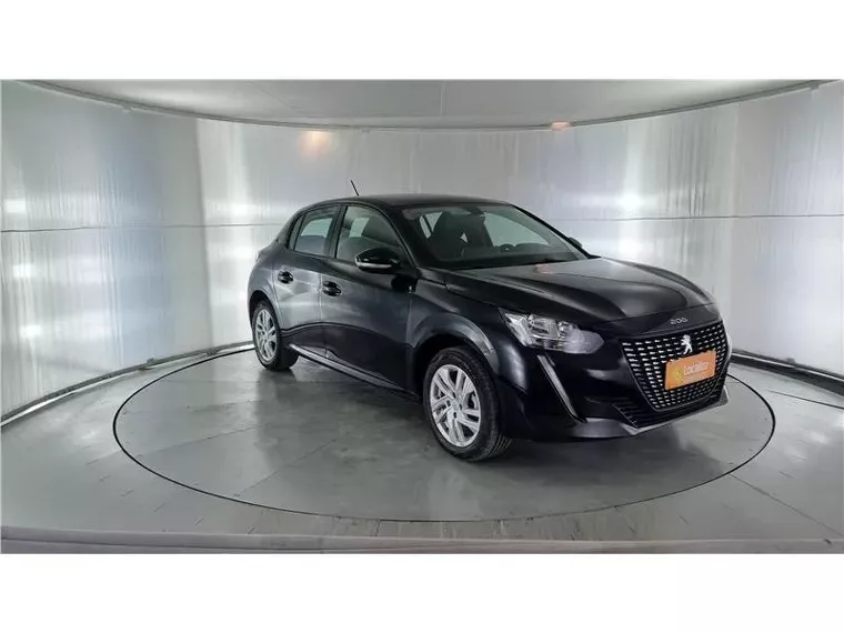 Peugeot 208 Preto 14