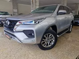 Toyota Hilux SW4