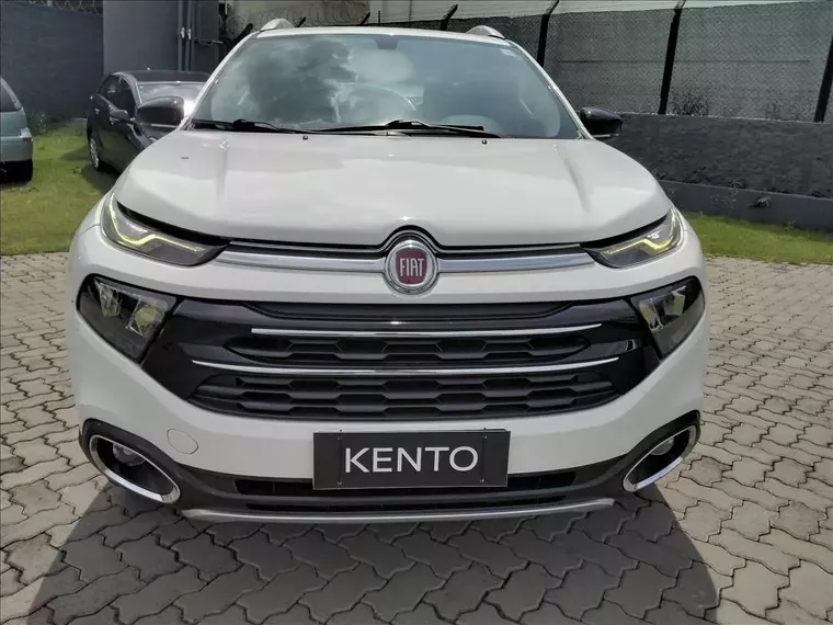 Fiat Toro Branco 13