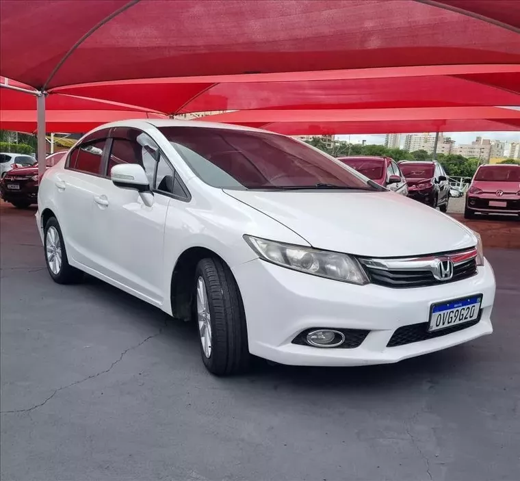 Honda Civic Branco 8