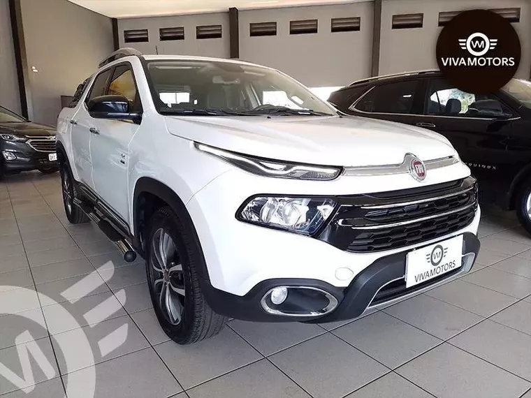 Fiat Toro Branco 11