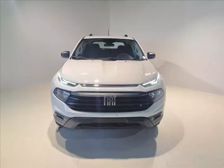 Fiat Toro Branco 3