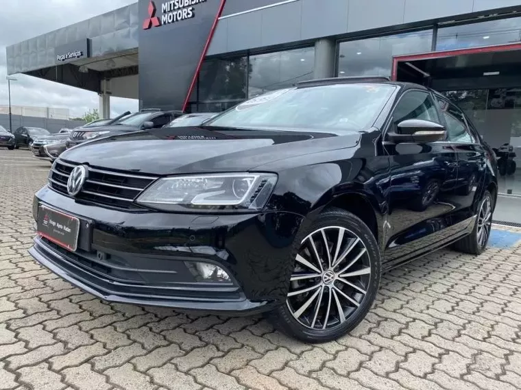 Volkswagen Jetta Preto 18