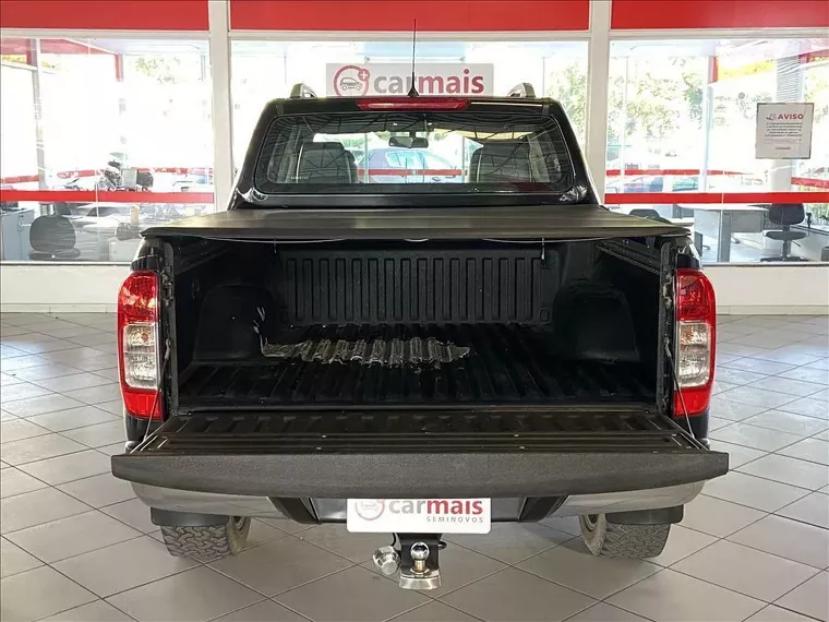 Nissan Frontier Preto 15