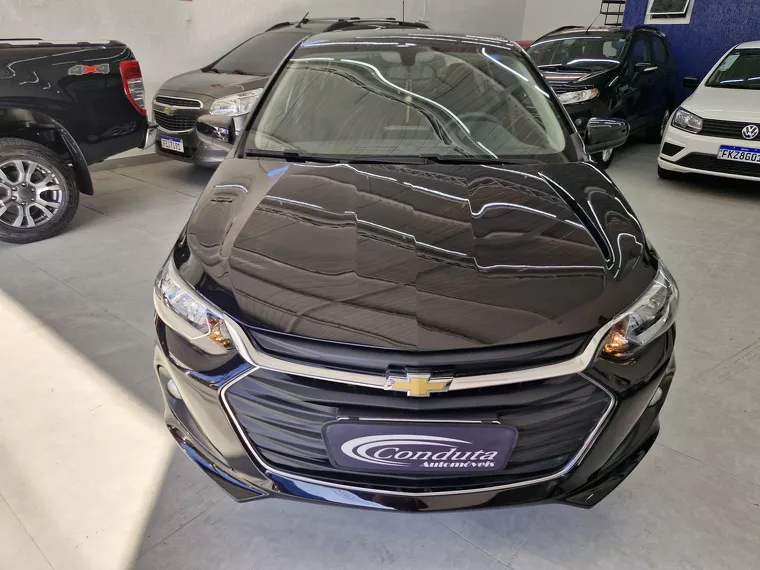 Chevrolet Onix Preto 1