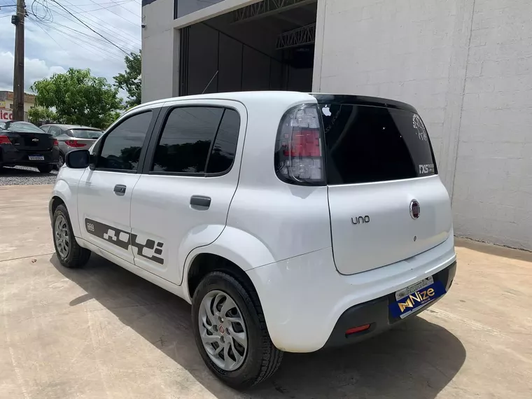 Fiat Uno Branco 3