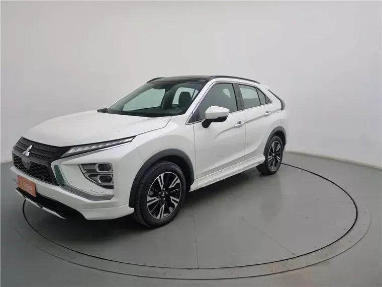 Mitsubishi Eclipse Cross Branco 3