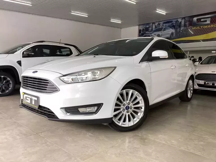 Ford Focus Branco 7