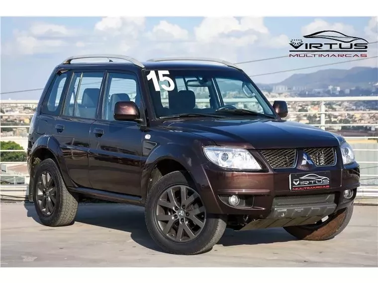 Mitsubishi Pajero TR4 Marrom 5