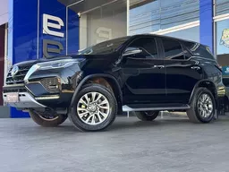 Toyota Hilux SW4