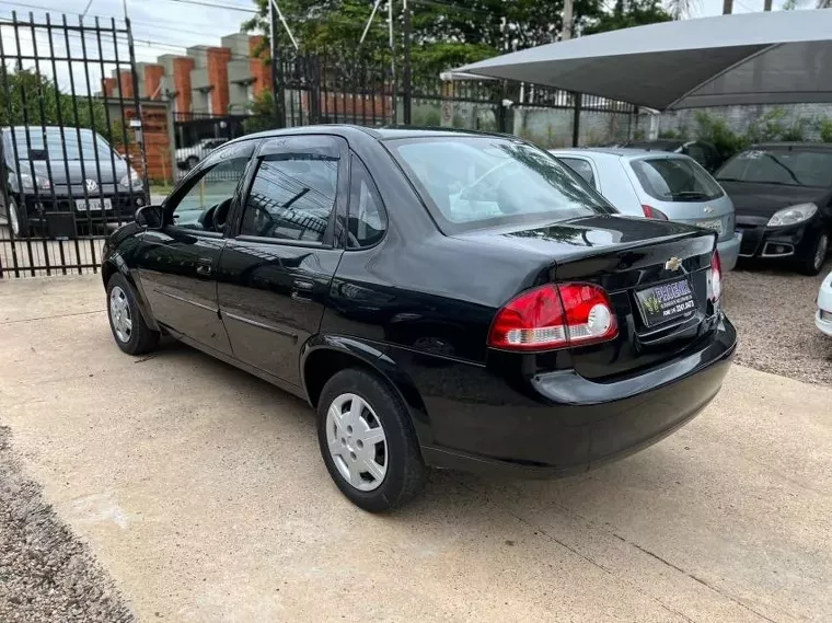 Chevrolet Classic Preto 2