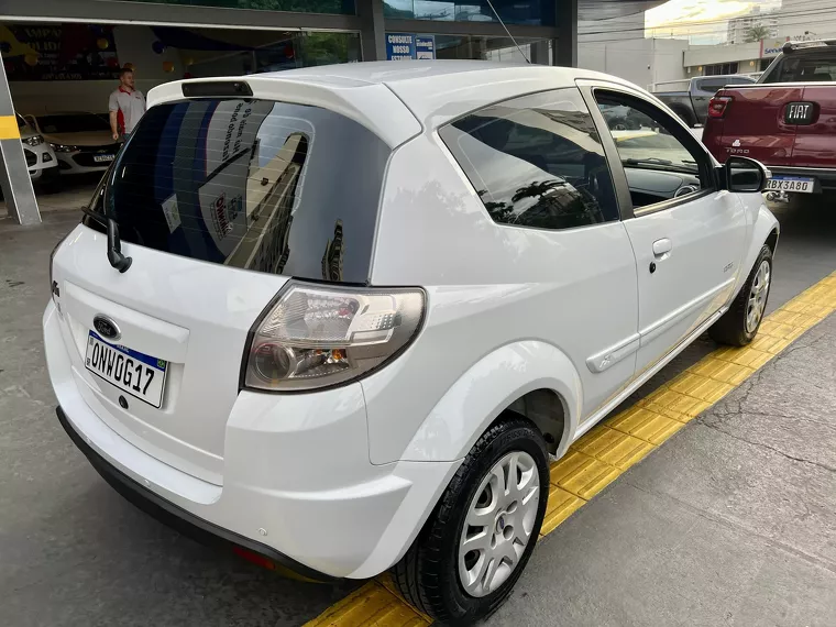 Ford KA Branco 6