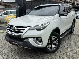 Toyota Hilux SW4