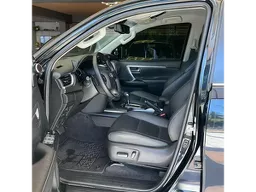 Toyota Hilux SW4