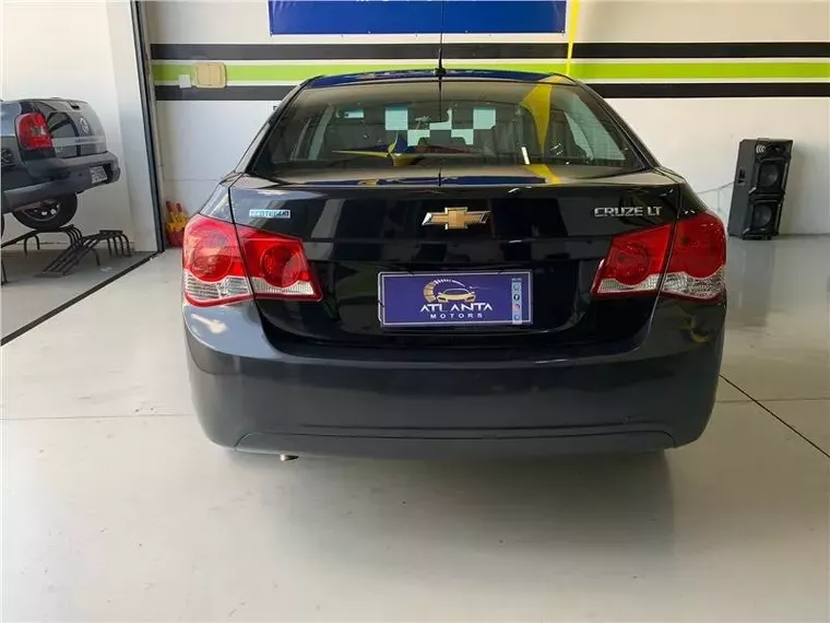 Chevrolet Cruze Preto 8