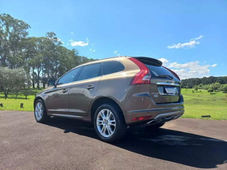 Volvo XC60 Marrom 5