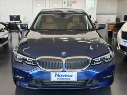 BMW 320i