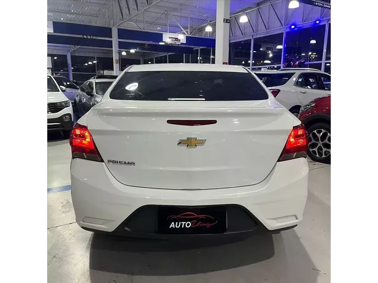 Chevrolet Prisma Branco 6