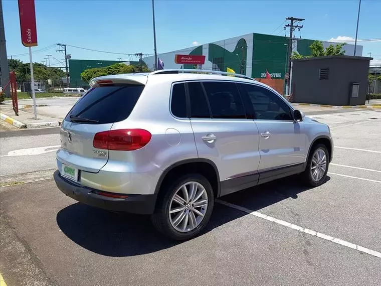 Volkswagen Tiguan Prata 2