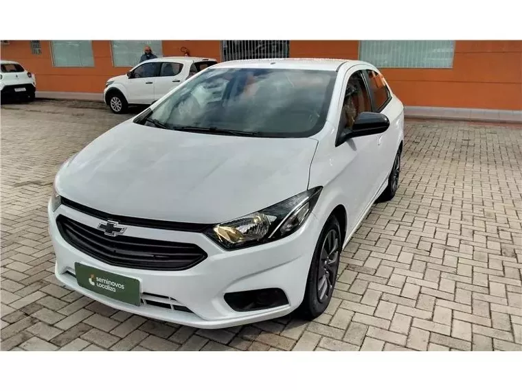 Chevrolet Onix Branco 1