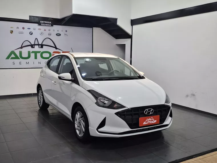 Hyundai HB20 Branco 6