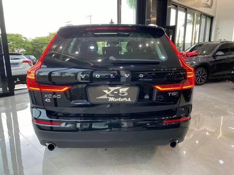 Volvo XC60 Preto 9