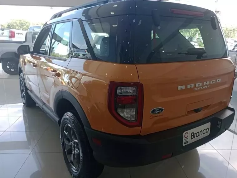 Ford Bronco Sport Laranja 5