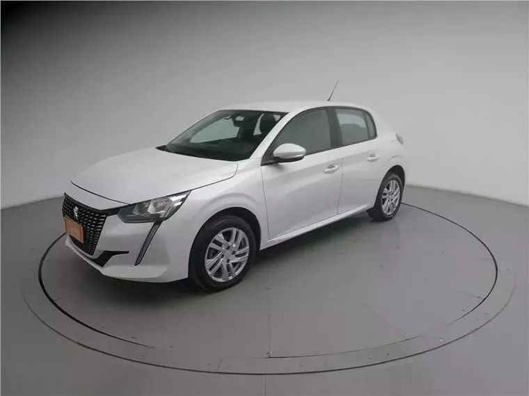 Peugeot 208 Branco 16