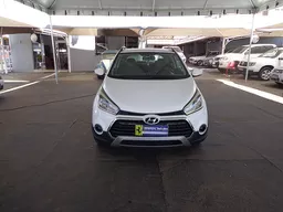 Hyundai HB20X
