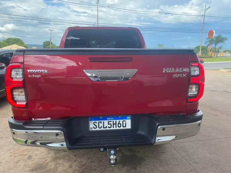 Toyota Hilux Vermelho 3