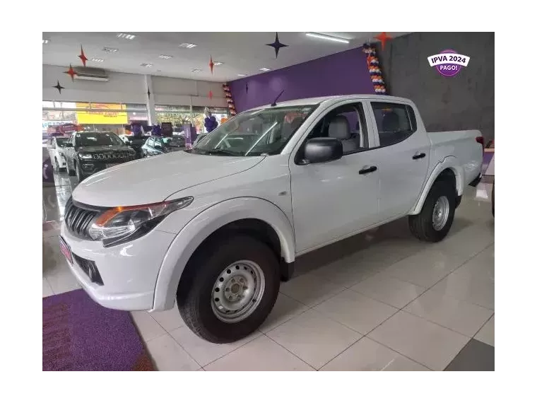 Mitsubishi L200 Branco 1