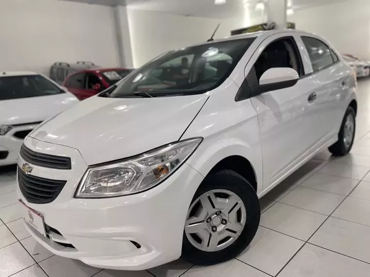 Chevrolet Onix Branco 5