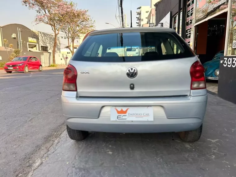 Volkswagen Gol Prata 4