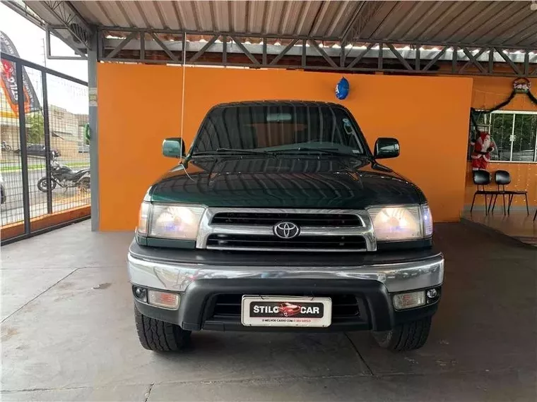 Toyota Hilux SW4 Verde 9