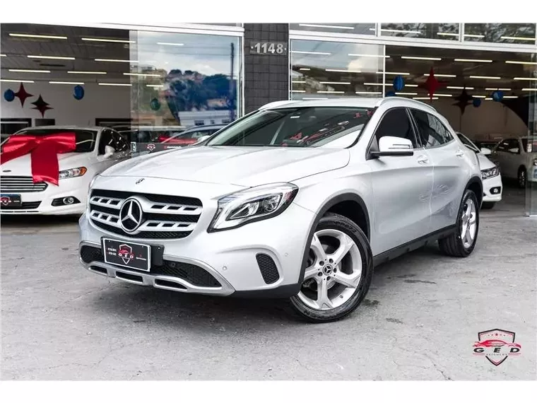 Mercedes-benz GLA 200 Prata 14