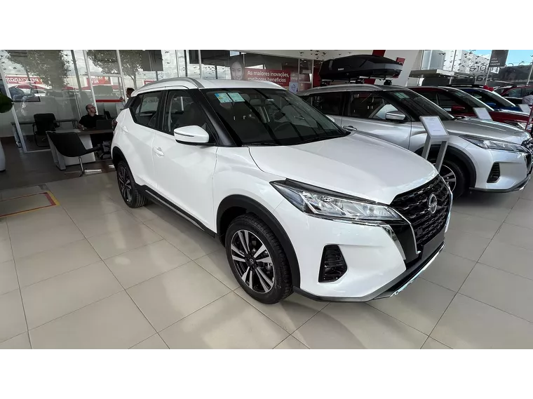 Nissan Kicks Branco 4